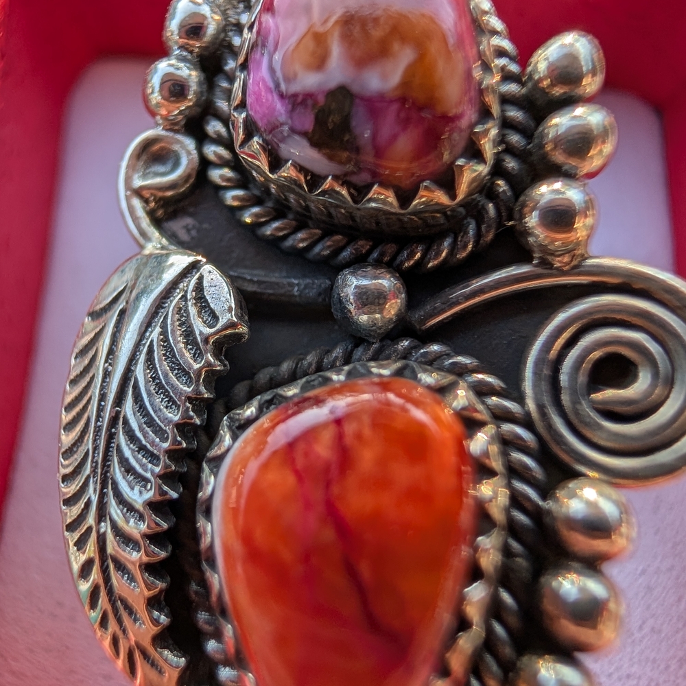 Sterling Silver Ring - Picture 4 of 8